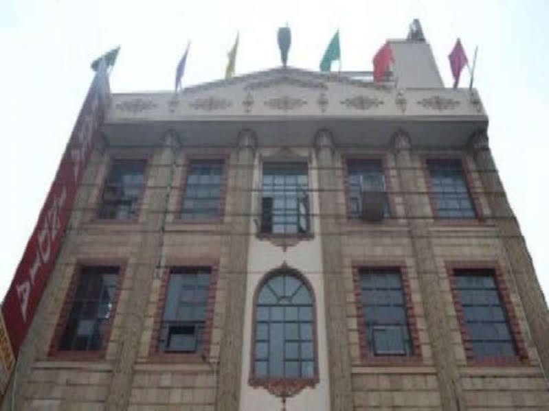 Hotel Lara India Varanasi Exterior photo